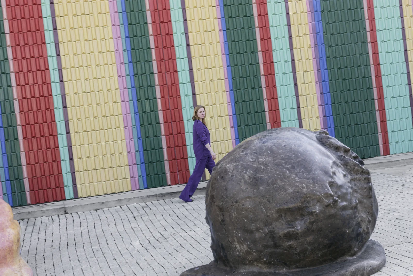 Alicja Kwade Pretty Pity collection in ARCA natural stone, view 12