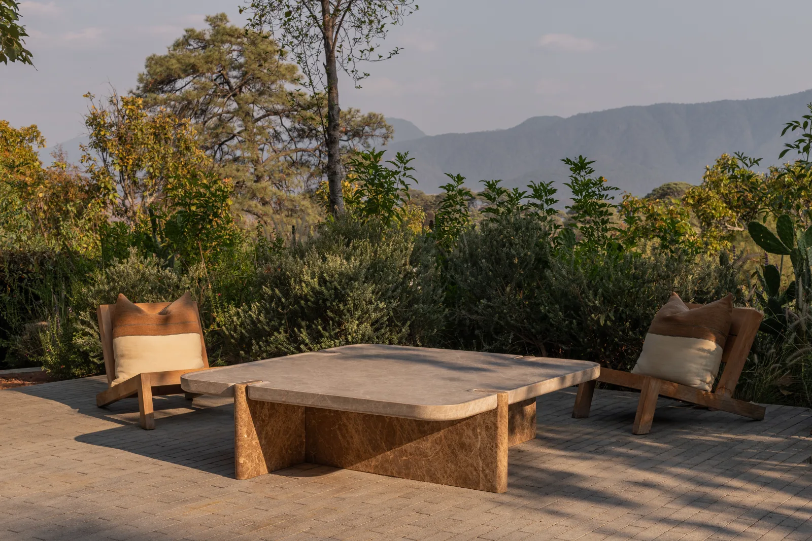 MeyerDavis Eterna collection in ARCA natural stone, view 1