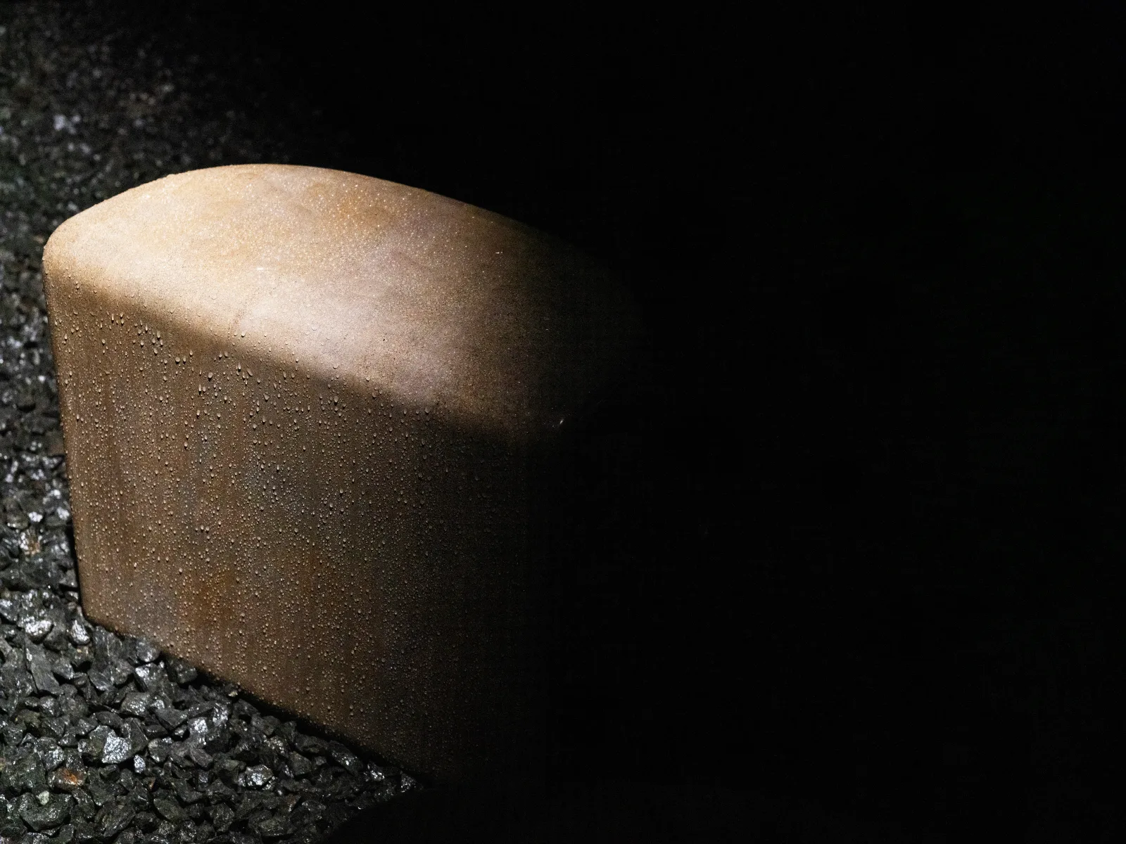 Vincent Van Duysen Gravitas collection in ARCA natural stone, view 10